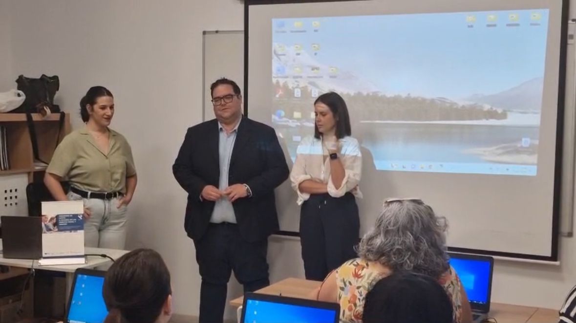 La Mancomunidad de la Costa Tropical forma a 12 mujeres en iniciación a la informática